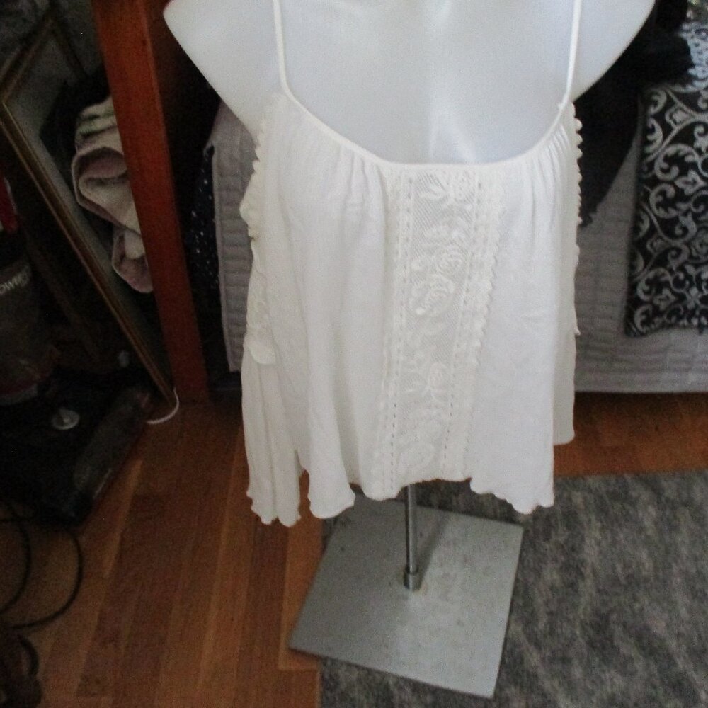 NEW WITH TAGS FOREVER TWENTY ONE WHITE OFF SHOULDER SZ SMALL TOP